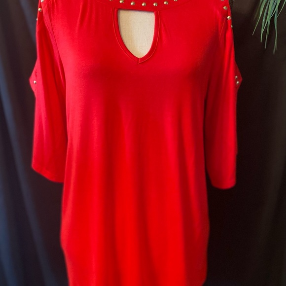 ♥️❄️NWOT c.Oliver Woman’s Red Beaded Top Size M - Picture 3 of 9